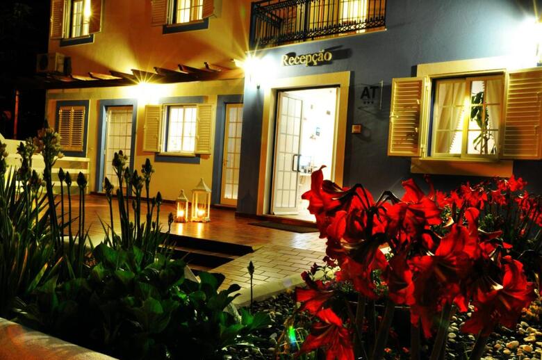 Hotel Patios Da Vila