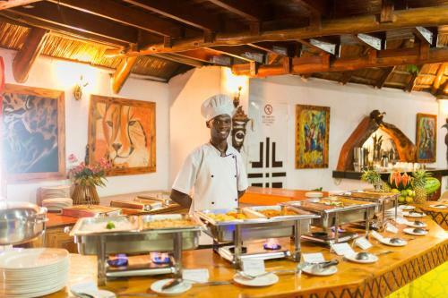 Lodge Manyara Wildlife Safari Camp