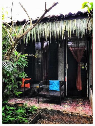 Posada Artist's Place Trat