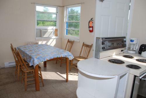 Limerick Lake Lodge And Marina