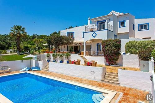 Valverde Villa Sleeps 21 Pool Air Con Wifi