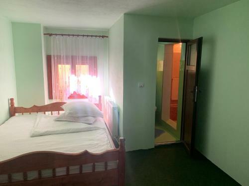 Hostal Pensiunea Gaiu
