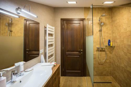 Hostal Bran Monte Crai Chalet