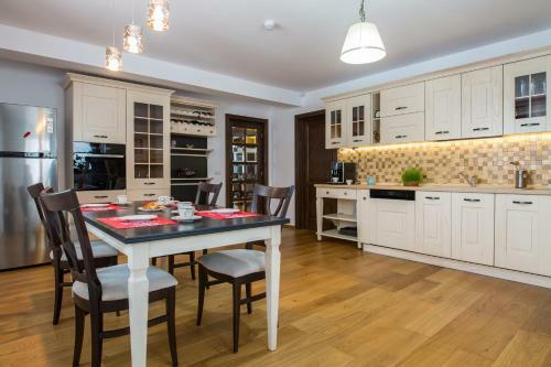 Hostal Bran Monte Crai Chalet