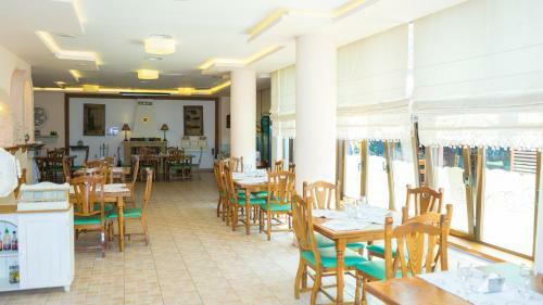 Hotel Tex Club