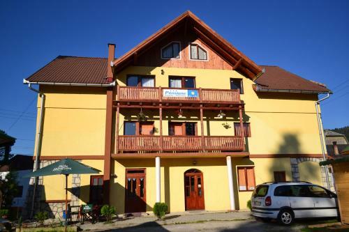 Hostal Pensiunea Floare De Colt