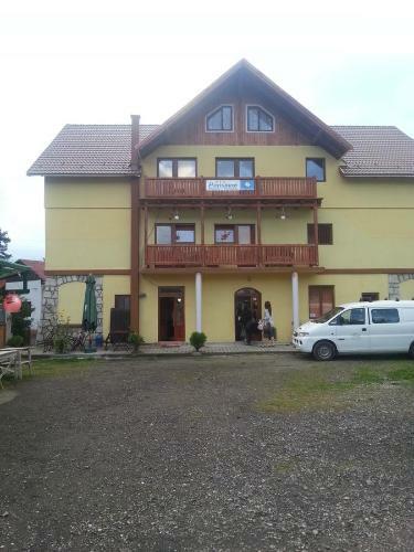 Hostal Pensiunea Floare De Colt