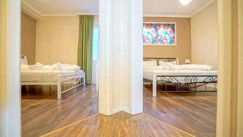 Central Maximus Apartment