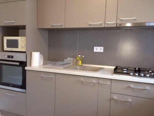 Elda Apartment ( M ) Cosmopolit