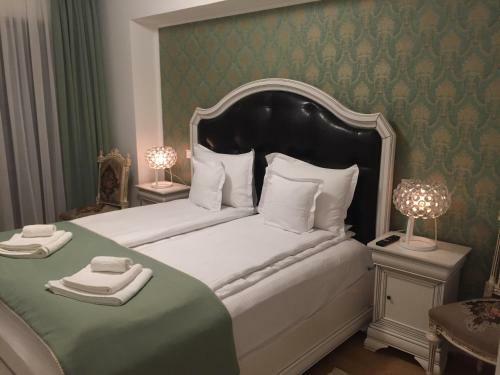 Flori De Iulie Aparthotel