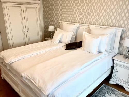 Flori De Iulie Aparthotel