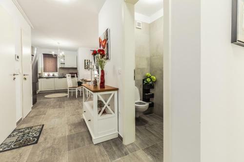 Elegant Sophia's Apartment