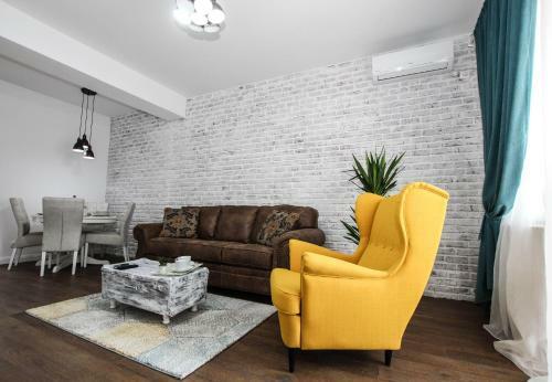 100 Sqm Luxury Apartment, Unirii Square