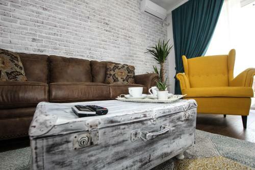 100 Sqm Luxury Apartment, Unirii Square