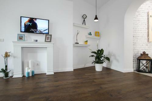 100 Sqm Luxury Apartment, Unirii Square