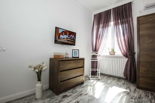 100 Sqm Luxury Apartment, Unirii Square