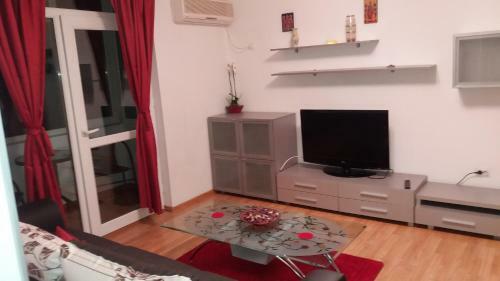 Bratianu Apartments
