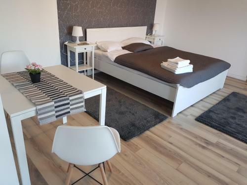 Like Home Apartments