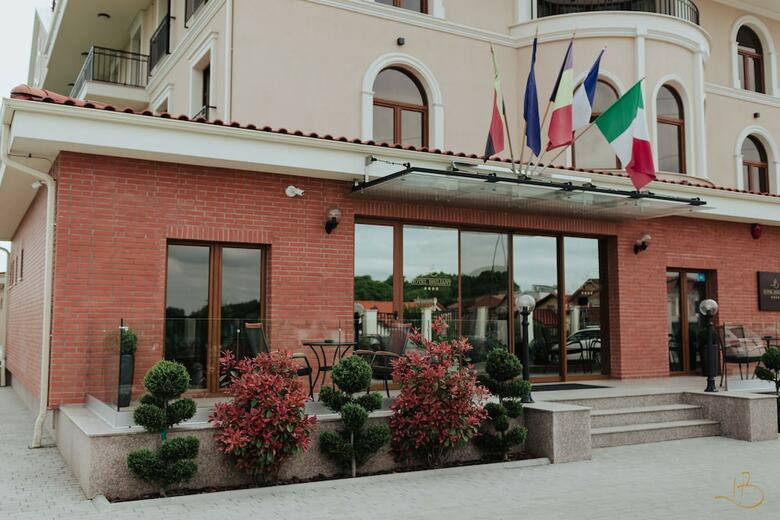 Hotel Briliant