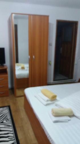 Hostal Casa Floare De Colt