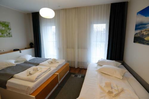 Hostal Pensiunea La Broscuta