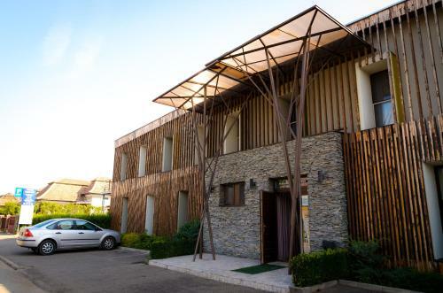 Hostal Pensiunea La Broscuta