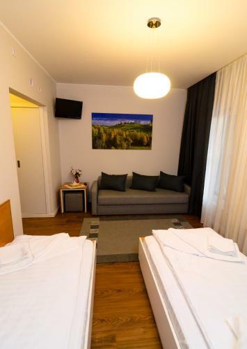 Hostal Pensiunea La Broscuta