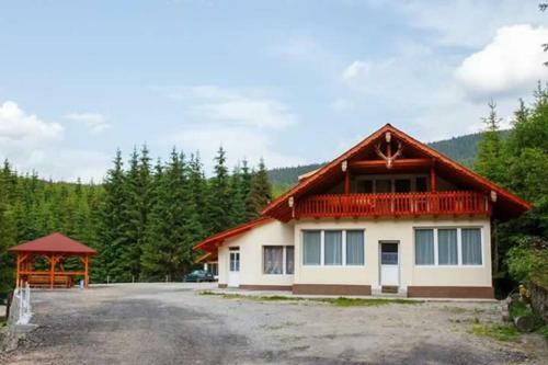 Hostal Cabana Cerbul-oasa-transalpina