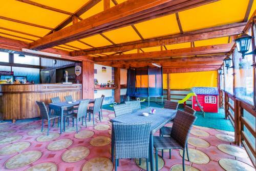 Hostal Anomis