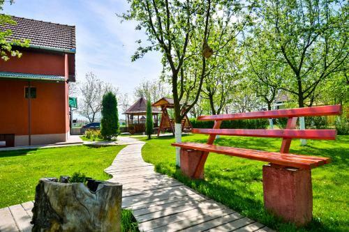 Hostal Casuta Noastra