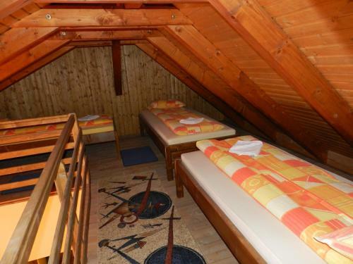 Hostal Erdelyi Gonduzo Pension Restaurant