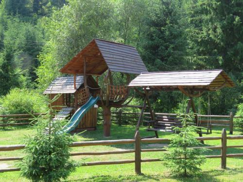 Hostal Erdelyi Gonduzo Pension Restaurant