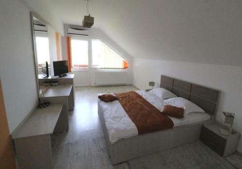 Hostal Pension Raza De Soare