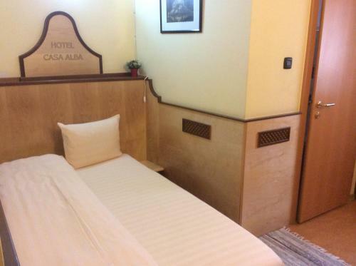 Hostal Pensiunea Restaurant Casa Alba