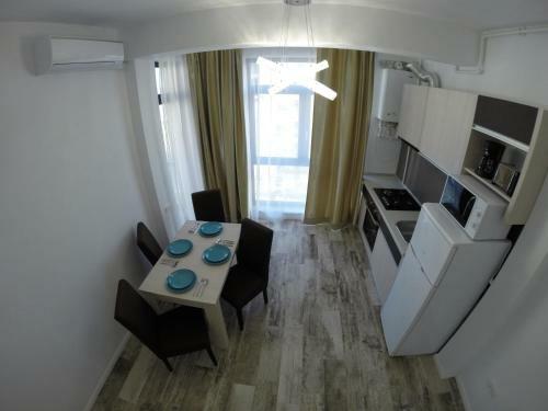 911 Mamaia Apartments