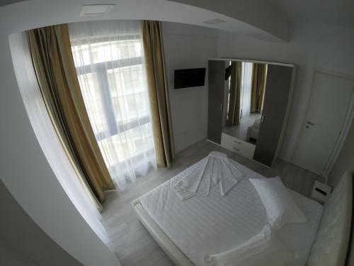 911 Mamaia Apartments