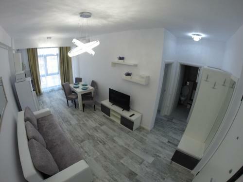 911 Mamaia Apartments