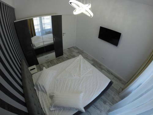 911 Mamaia Apartments