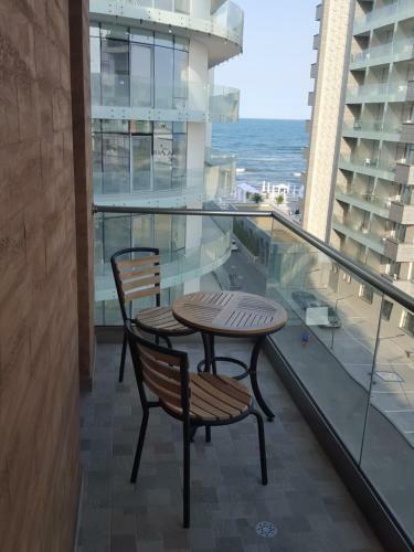 911 Mamaia Apartments