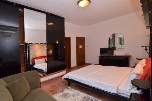 Hostal Vila Vera