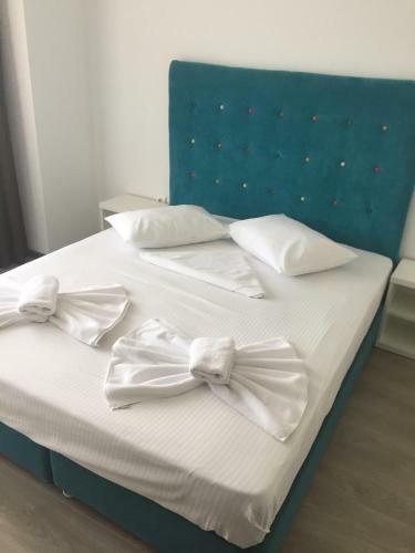 Summerland Luxury Apartment