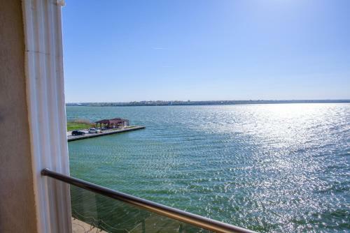 Apartamento Cosmina Residence