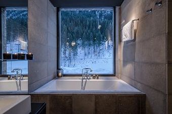 Zhero Hotel