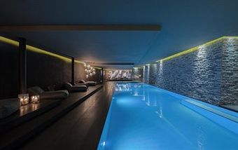 Zhero Hotel
