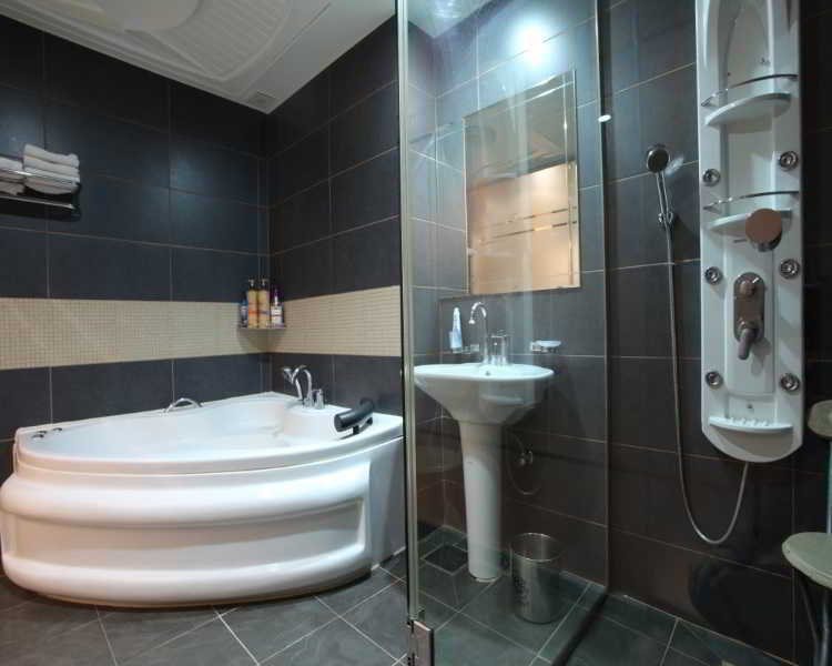 Albergue Feliz Town
