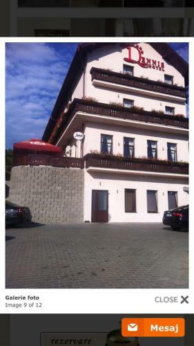 Hotel Dennis