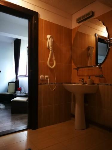 Hostal Casa Cu Flori