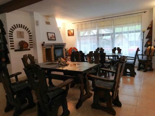 Hostal Casa Cu Flori