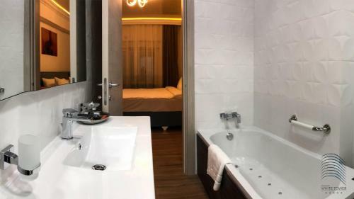 Apartamento White Tower Mamaia