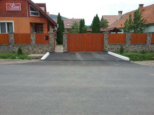 Hostal Pensiunea Rose